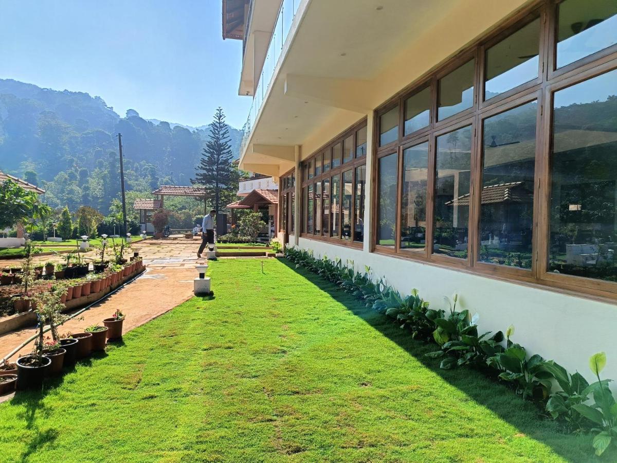 Hill Crest Resort - Coorg ماديكيري المظهر الخارجي الصورة