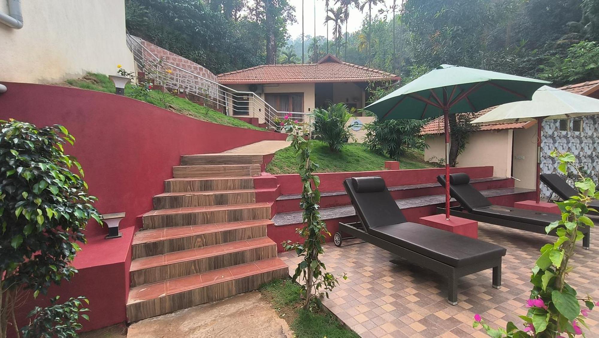 Hill Crest Resort - Coorg ماديكيري المظهر الخارجي الصورة