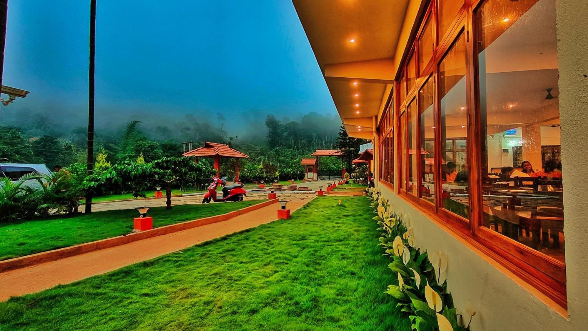 Hill Crest Resort - Coorg ماديكيري المظهر الخارجي الصورة