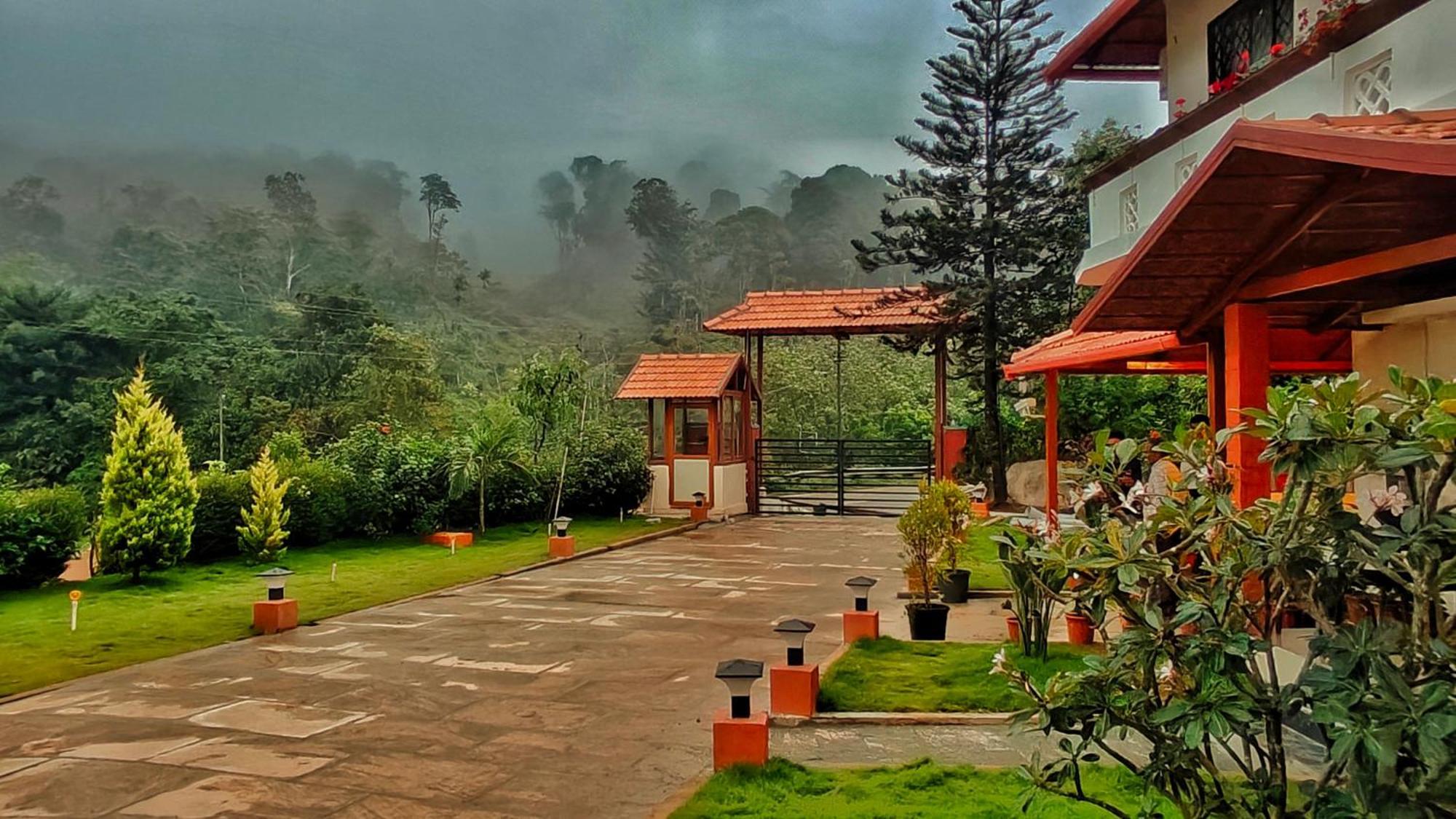 Hill Crest Resort - Coorg ماديكيري المظهر الخارجي الصورة