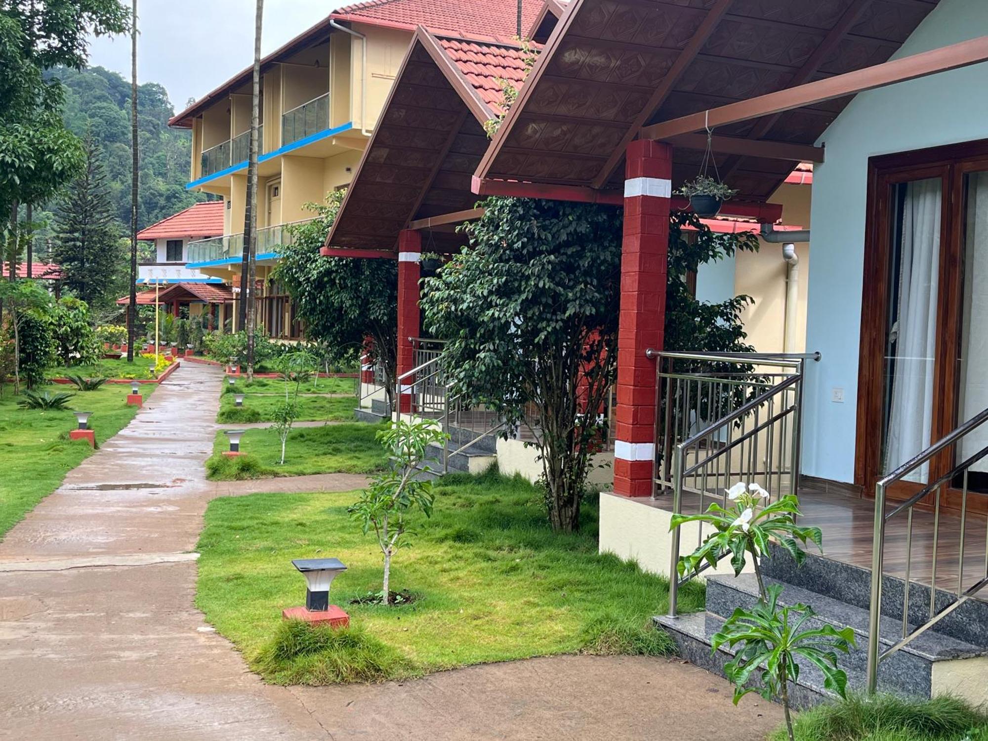 Hill Crest Resort - Coorg ماديكيري المظهر الخارجي الصورة